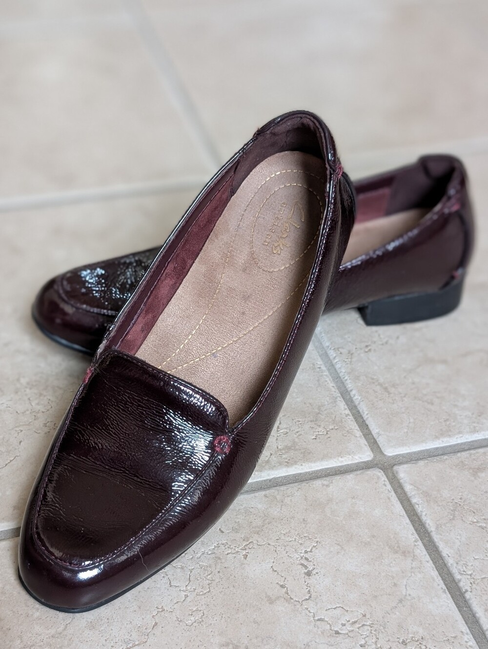 Clarks Artisan Keesha Luca Burgundy Patent Leather Loafers Flats Sz 10